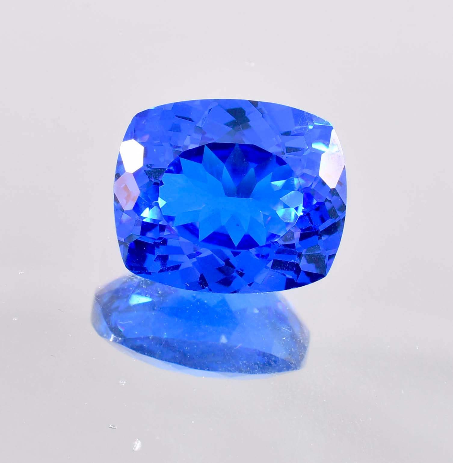 Extremely Natural 16 Ct Purple Tanzanite Cushion Cut Loose Gemstone – Certified Eye Clean, 12x10x5.5mm, Unenhanced, GIR Certified - View #3