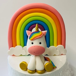 Set de adornos comestibles para tartas de unicornio y arcoíris grande en fondant