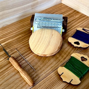 Speedweve Darning Loom Craft Kit