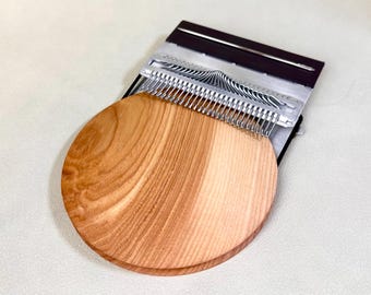Darning Loom Speedweve style (28 hooks) with Magnetic Needle Holder, Visible Mending Tool for patches