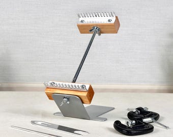 Adjustable Weaving Loom 8.5 x 3.15”, Small loom with table clamp + shuttle and needle