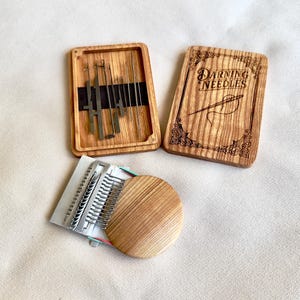 Speedweve Mending Loom + Sewing Needles in Magnetic Storage