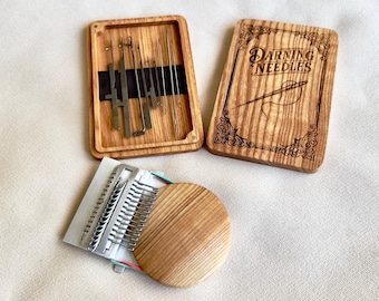 Speedweve Mending Loom + Sewing Needles in Magnetic Storage