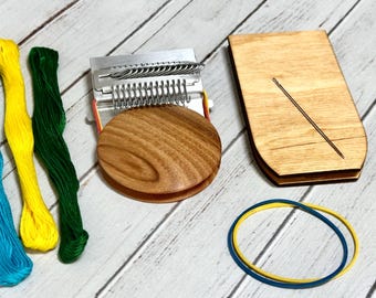 Speedweve loom crafting gift 14 hooks with wooden platform, Darning tools for patches, Easy darn darning machine, Christmas gift for mom