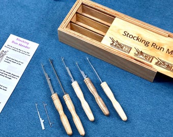 Set of 7 Latch hooks with wooden box and instruction, Ladder Darner Hook Set