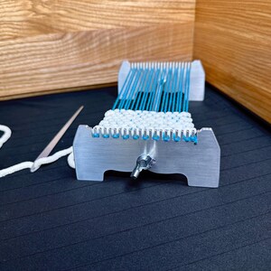 Adjustable Weaving Loom, 7.87” × 3.31”, Table Loom for Tapestry & Fiber Art
