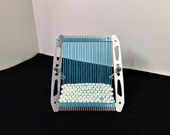 Aluminum Frame Loom, Weaving Tapestry Loom 5.91 × 6.69”, Tabletop Weaving Frame