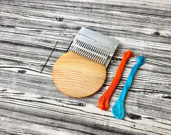 Speedweve Darning Loom Craft Kit, Small Loom with 19 Fixed Hooks, Mending loom