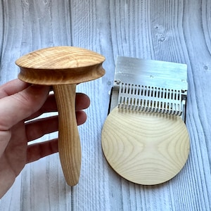 Darning kit, Darning loom + Darning mushroom
