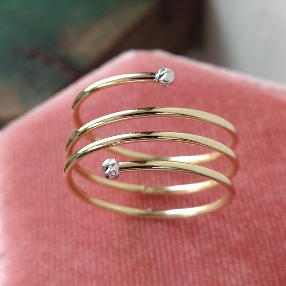 Vintage 14k gold spiral ring with white gold diam… - image 1