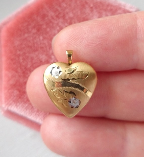 Vintage 14k gold heart locket, 14k yellow gold di… - image 6