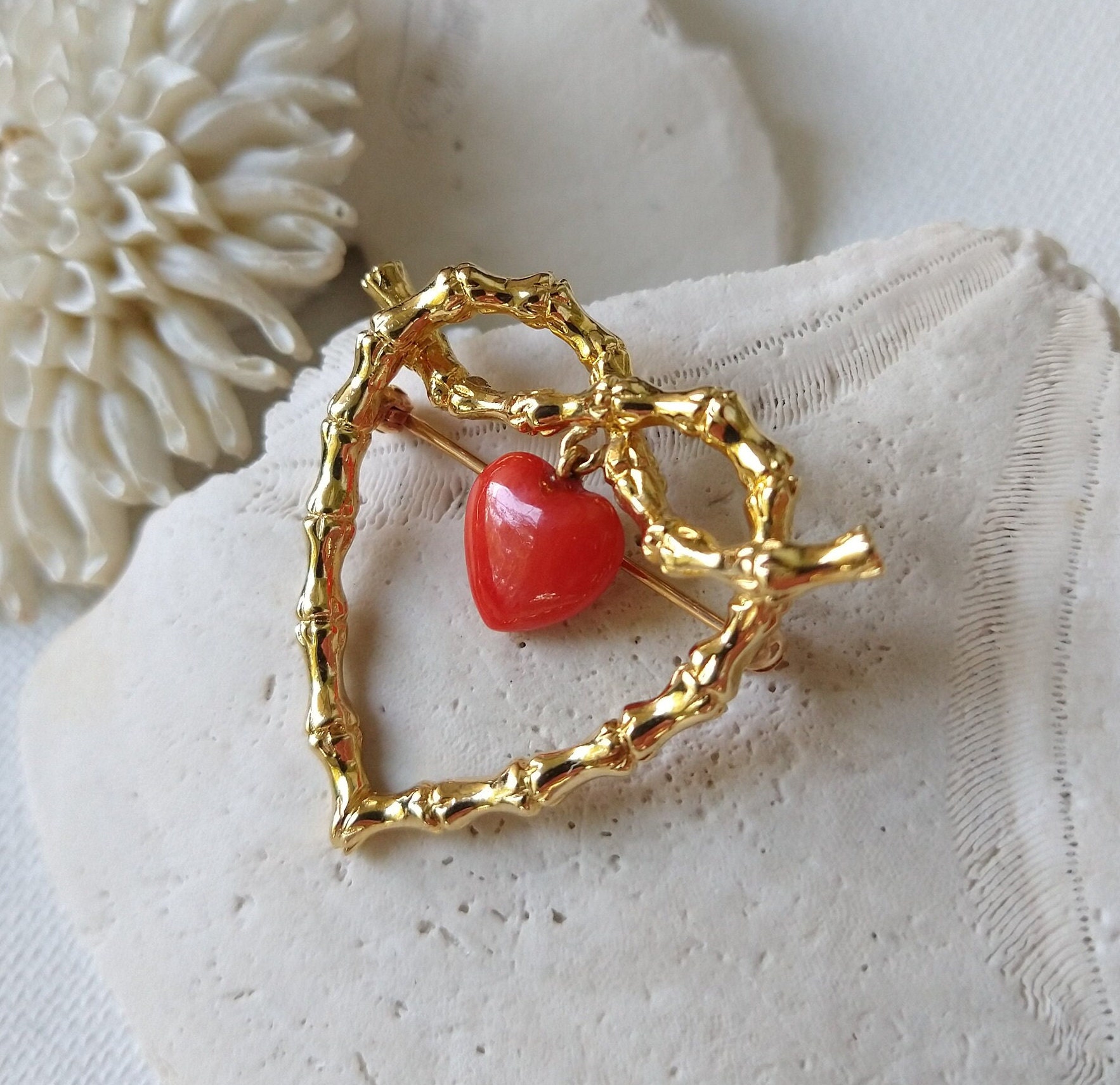 Broche Pendentif Ronde En Or 18 Carats Avec Corail - Occasion (très Bon état)