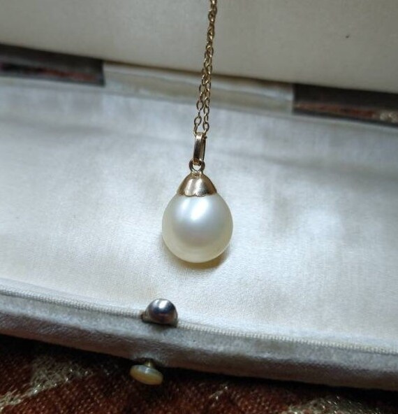 Vintage 9ct gold faux pearl drop pendant necklace… - image 6