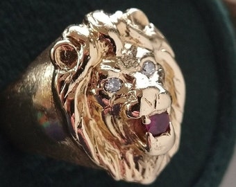 Vintage 10k yellow gold custom lion ring with diamond eyes and ruby in mouth, 10k gold lion head ring with diamond eyes and ruby in teeth
