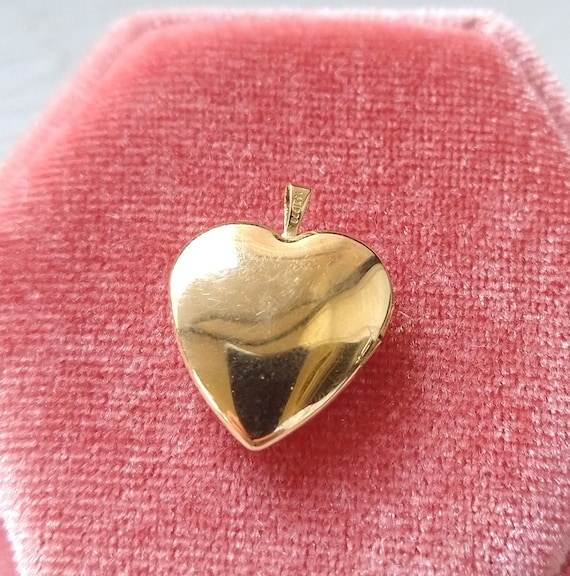 Vintage 14k gold heart locket, 14k yellow gold di… - image 4