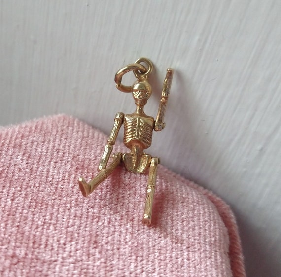 Vintage 14k gold articulated skeleton charm, vint… - image 5