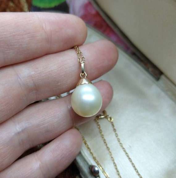Vintage 9ct gold faux pearl drop pendant necklace… - image 7