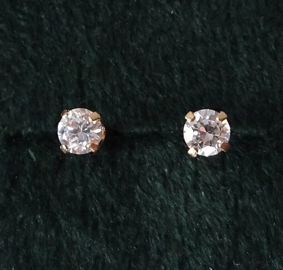 Vintage 14k yellow gold CZ stud earrings, small 14