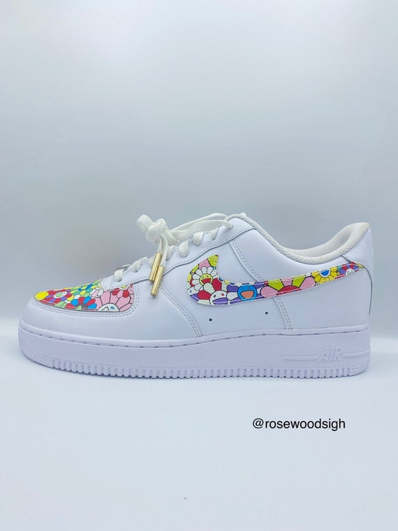 should i get a size smaller in air force 1