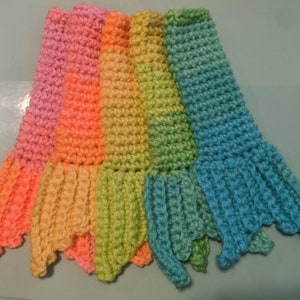 Mermaid tail freezer pop holder