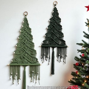 Macrame Christmas Tree Wall Hanging: Boho Holiday Decor