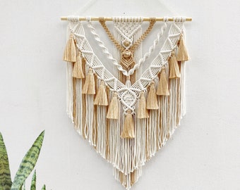 Middellange macrame muur opknoping, Boho Wall Decor, gekleurde Multi-Tassel Boho Wall Decor, Mid Century Modern, Modern Room Decor, New Home Gift