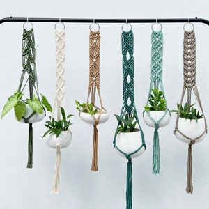 Handmade Macrame Plant Holder, Plant Hanger With Tassel, Plant Hanger Indoor Decor, Ceiling Plant Hanger, Modern Boho Plant Pot Holder