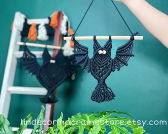 Macrame Bat Wall Hanging: Boho Gothic Halloween Decor