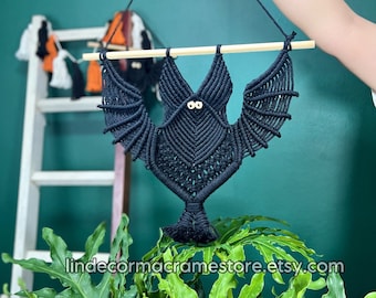 Macrame Bat Wall Hanging: Boho Gothic Home Decor
