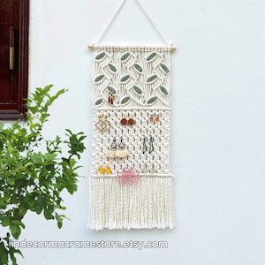 Macrame Leaf Jewelry Holder, Handmade Leaf Tapestry Wall Decor, Earring Organizer, Handmade Jewelry and Necklace Display Boho, Gift For Her