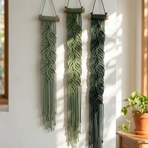 マクラメ細葉壁掛け、縦長細葉壁飾り、ボヘミアン風マクラメ細葉壁アート、細長いつる植物装飾セット、お母さんへのギフト