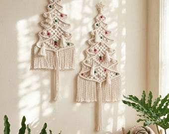 Macrame Christmas Tree Wall Hanging: Boho Holiday Decor