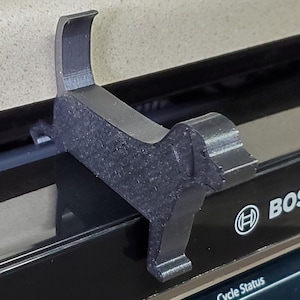 Dishwasher Door Holder, Dog Magnet, Keeps dishwasher door slightly propped open to help dishes dry