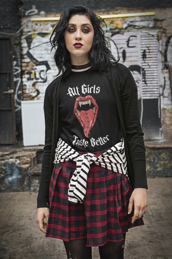 Alt Girls Taste Better Shirt, Men Women Alternative Clothing, Aesthetic  Clothes, Goth Gothic Soft Grunge Short-sleeve Unisex T-shirt -  Canada