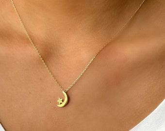Crescent Necklace • Gold Necklace • Dainty Necklace • Crescent Moon Necklace • Crescent Moon • Star • Gifts for her • Luna Moon Necklace