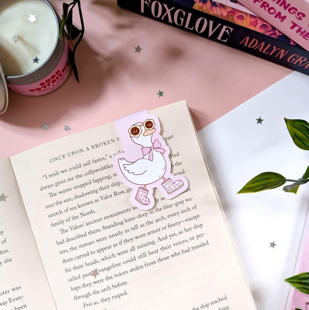 Keefe Bookmark Groovy Goose Die-cut Magnetic Bookmark | Cute Bookmark, Reading Gift ...