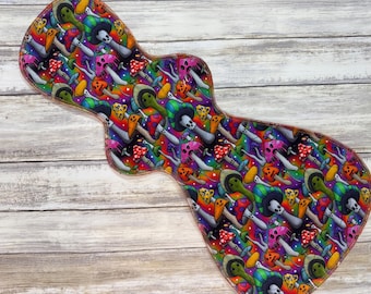 22” overnight  cloth pad | curvy wide flare pad | menstrual pad | mama cloth | postpartum super heavy flow/ 3” snap width