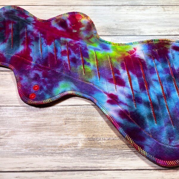 16” hand dyed heavy Gusher pad/Cotton/Polyester Velour Topped Medium Flare cloth pads , cotton flannel pad,mama cloth, postpartum,heavy flow