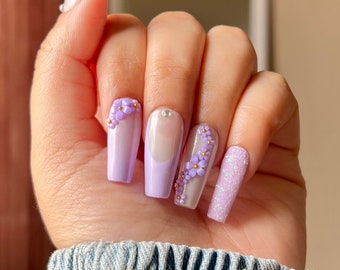 Lavender Blooms press on nails, glue on nails, flowers, nails, acrylic nails, French tip, gel nails, false nails, Canada nails, fake nails