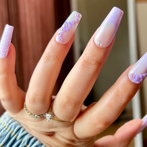 Lavender Blooms press on nails, glue on nails, flowers, nails, acrylic nails, French tip, gel nails, false nails, Canada nails, fake nails image 5