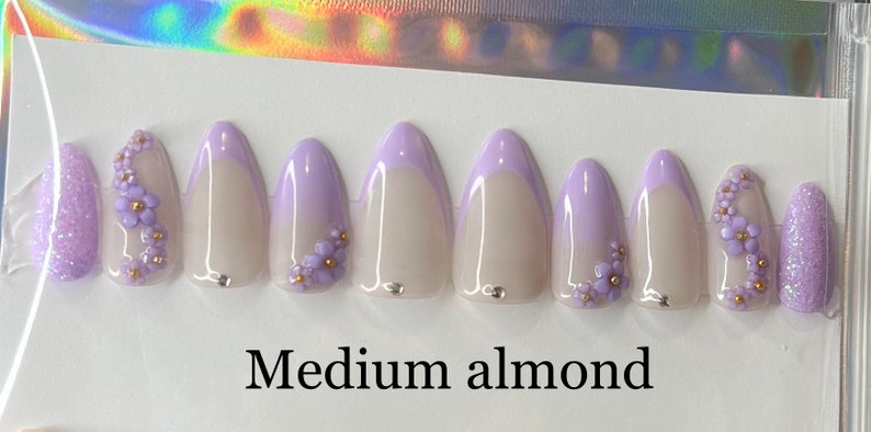 Lavender Blooms press on nails, glue on nails, flowers, nails, acrylic nails, French tip, gel nails, false nails, Canada nails, fake nails image 4