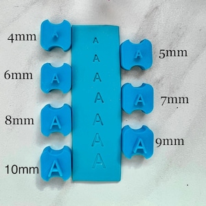 Sellos personalizados l sellos de palabras personalizados l sellos de aretes l sellos de números l sellos de arcilla polimérica l sellos de galletas personalizados l cortadores de arcilla