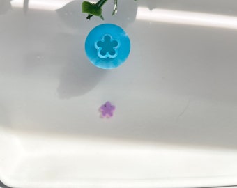 Daisy Micro Cutter: Tiny Flower Clay Tool for Polymer Clay Earrings