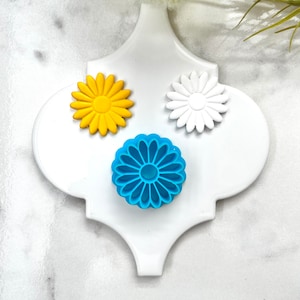 Daisy Flower Cutter: Polymer Clay Earring, Cookie & Fondant Cutter