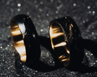 Man Black 18k Gold Marble Carbon Fiber Wedding Engagement Titanium Ring Band Husband Boyfriend Handmade Personalized Jewelry Gift for Him