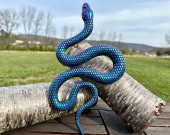 Color-Shifting Resin Snake Wall Art: Blue, Purple, Teal Serpent Decor