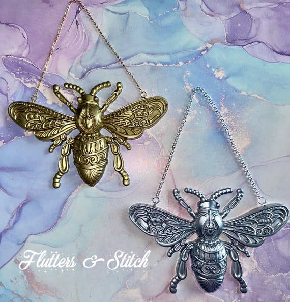 Vintage Steampunk Honey Bee Wall Hangers ~ Bee Vintage Style Art~ Gold or Silver ~ Whimsical Decor