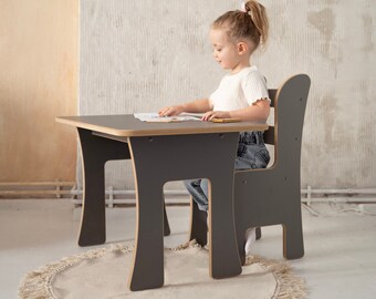 Table et chaise pour enfant - gris