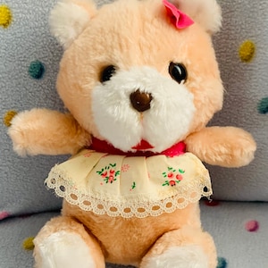 Vintage Russ Berrie & Company 7” teddy bear named Totty made in Korea
