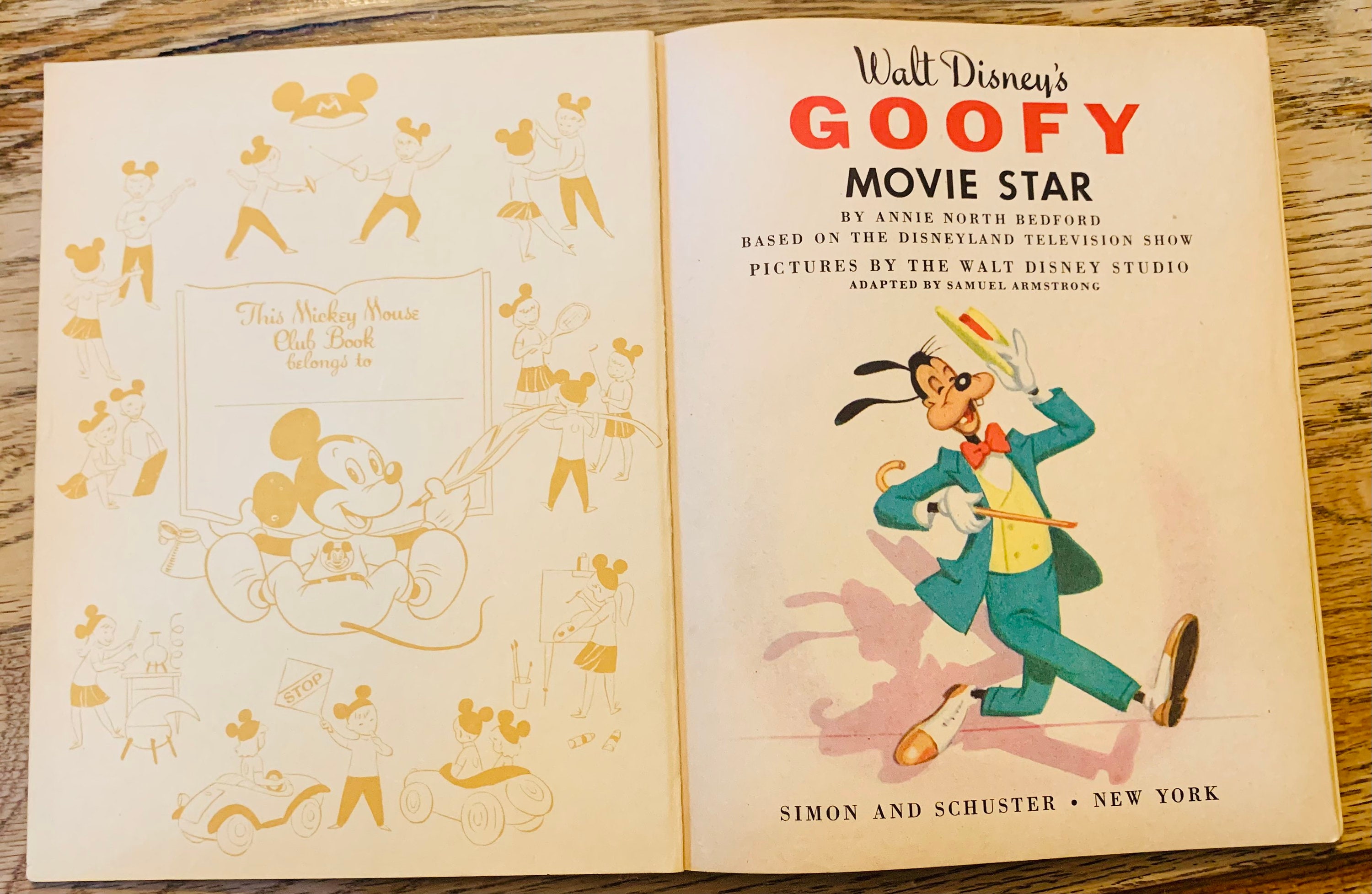 WALT DISNEY’S GOOFYcoloring bookアメリカの古書 Walt Disney's Sport Goofy Golden Coloring Vintage Book